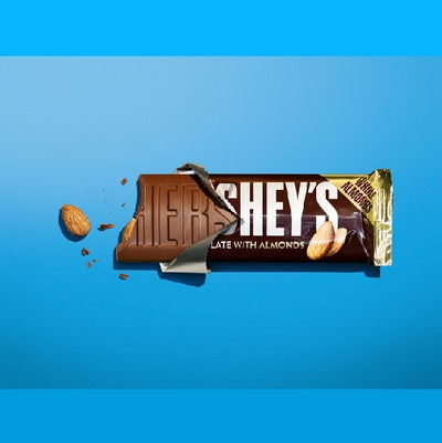 A Hershey's Hershey’s Milk Chocolate Bar with Almonds 41g